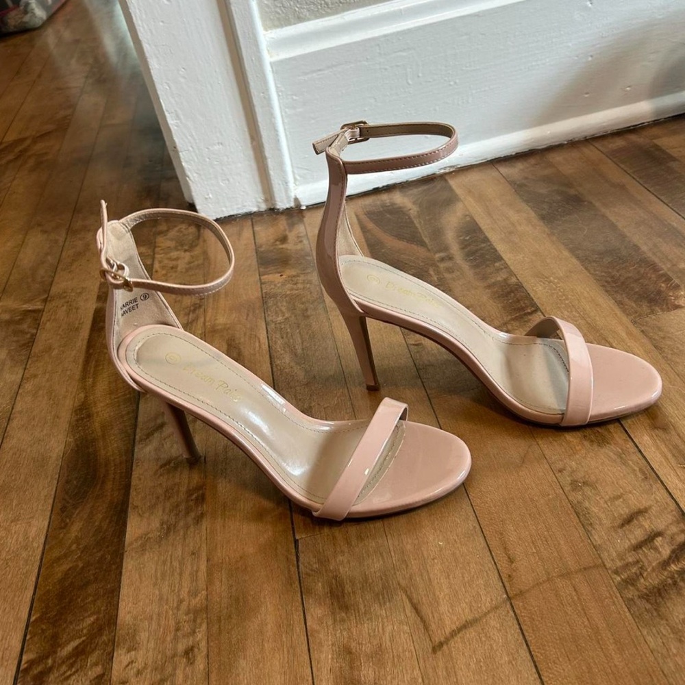 Faux Patent Leather Strappy Stiletto Heels Pink / Nude